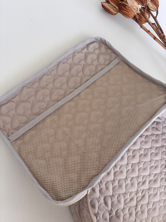 ハートヌビ　トラベルポーチLサイズ　グレージュ 7枚目の画像