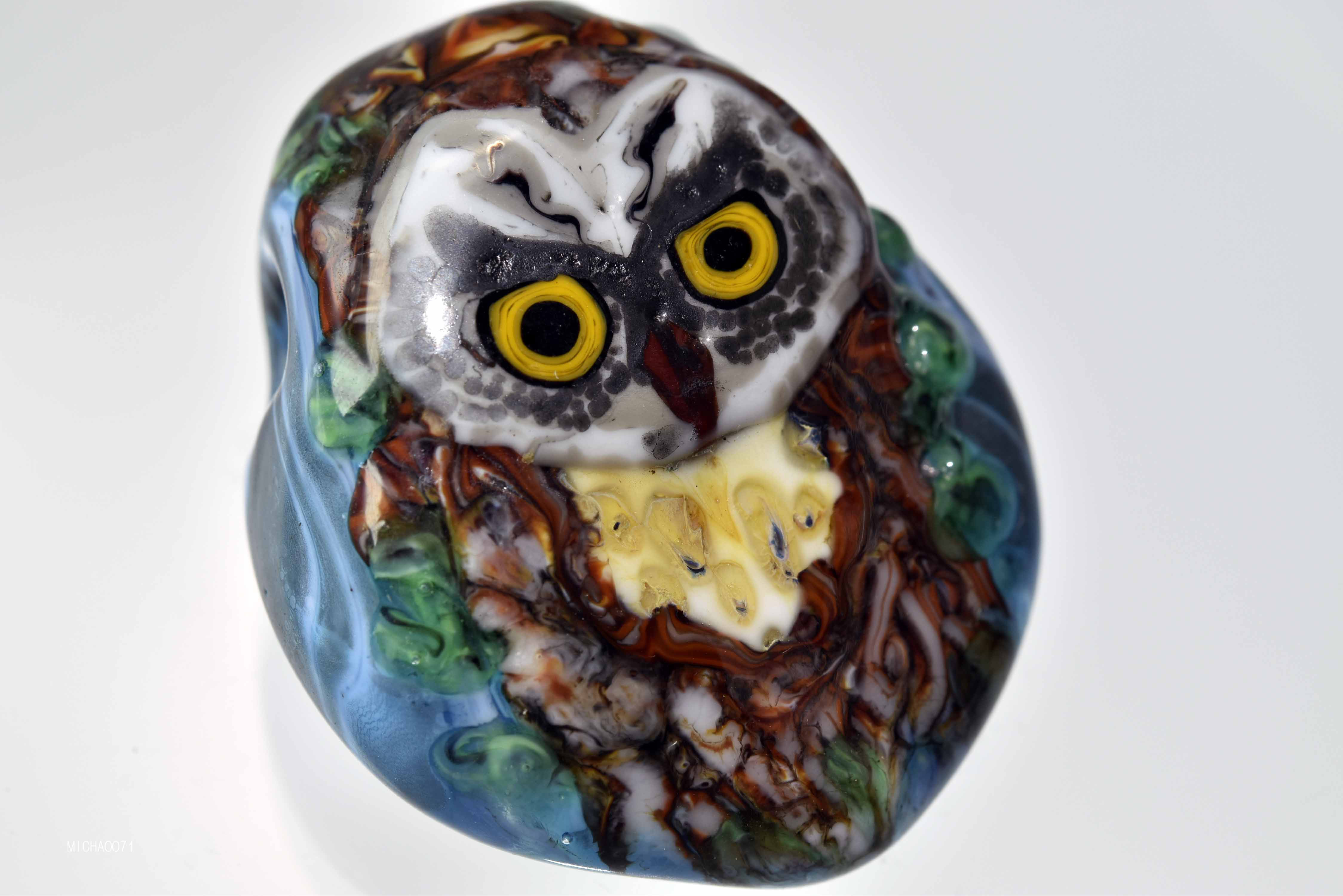 フクロウのトンボ玉　ガラスのジュエリー　ペンダントトップ（12833-451）作家物一点物