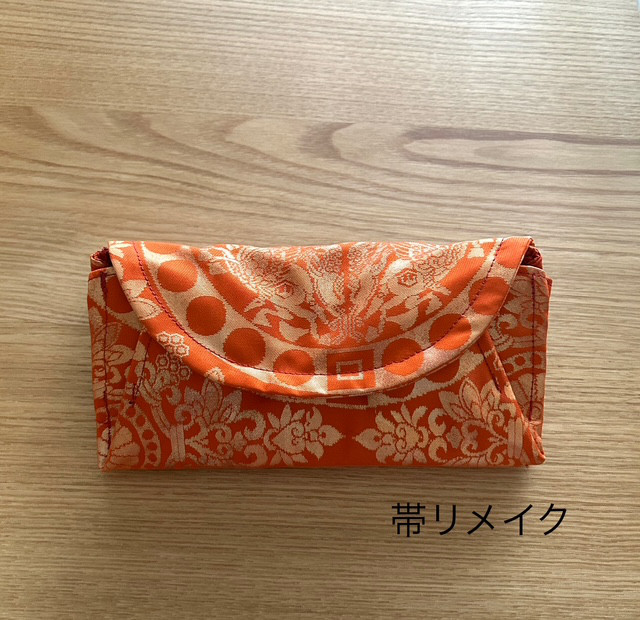 お財布　waiiet  着物帯リメイク　軽い　がばっと開く  金糸