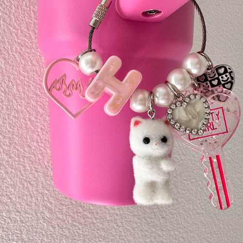 子猫‍☺︎イニシャルキーホルダー名入れ じゃらじゃらキーホルダー