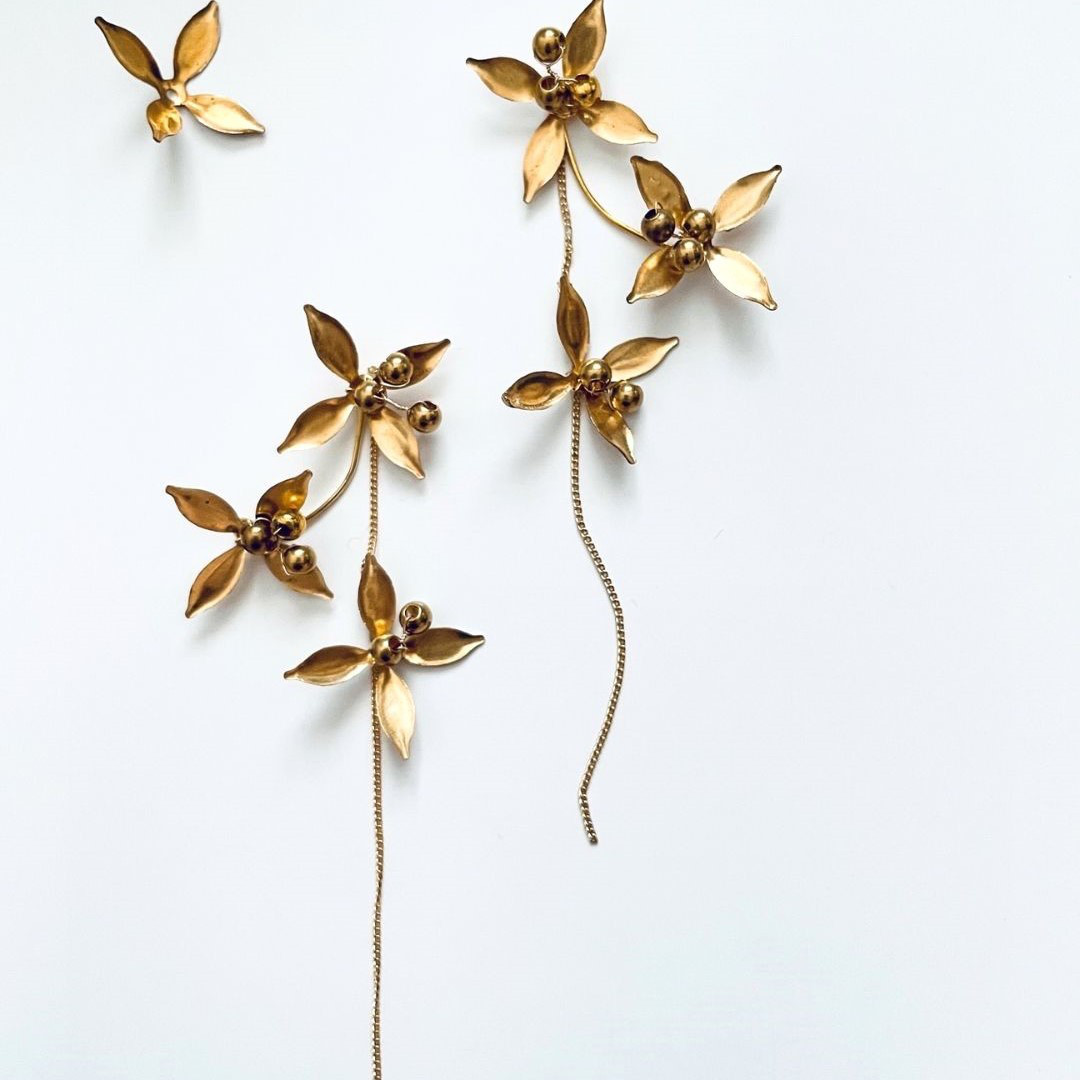 サザンクロス フラワーピアス