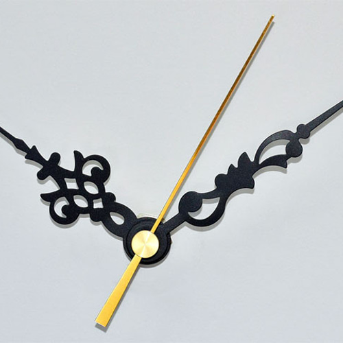 黒柿オリジナル掛け時計 Amazon.co.jp: 銘木《黒柿》木製時計24（掛け時計） : ホーム