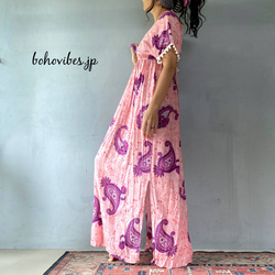 薄紫の風景刺繍ドレス　色留袖 ドレス キャップ袖 着物リメイクワンピース ピンク 黒留袖 ブラック 着物リメイクシルクロングオープンバックドレス