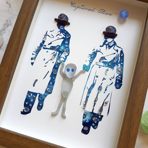 捕らえられた宇宙人｜シーグラスアート フォトフレーム・写真立て moon