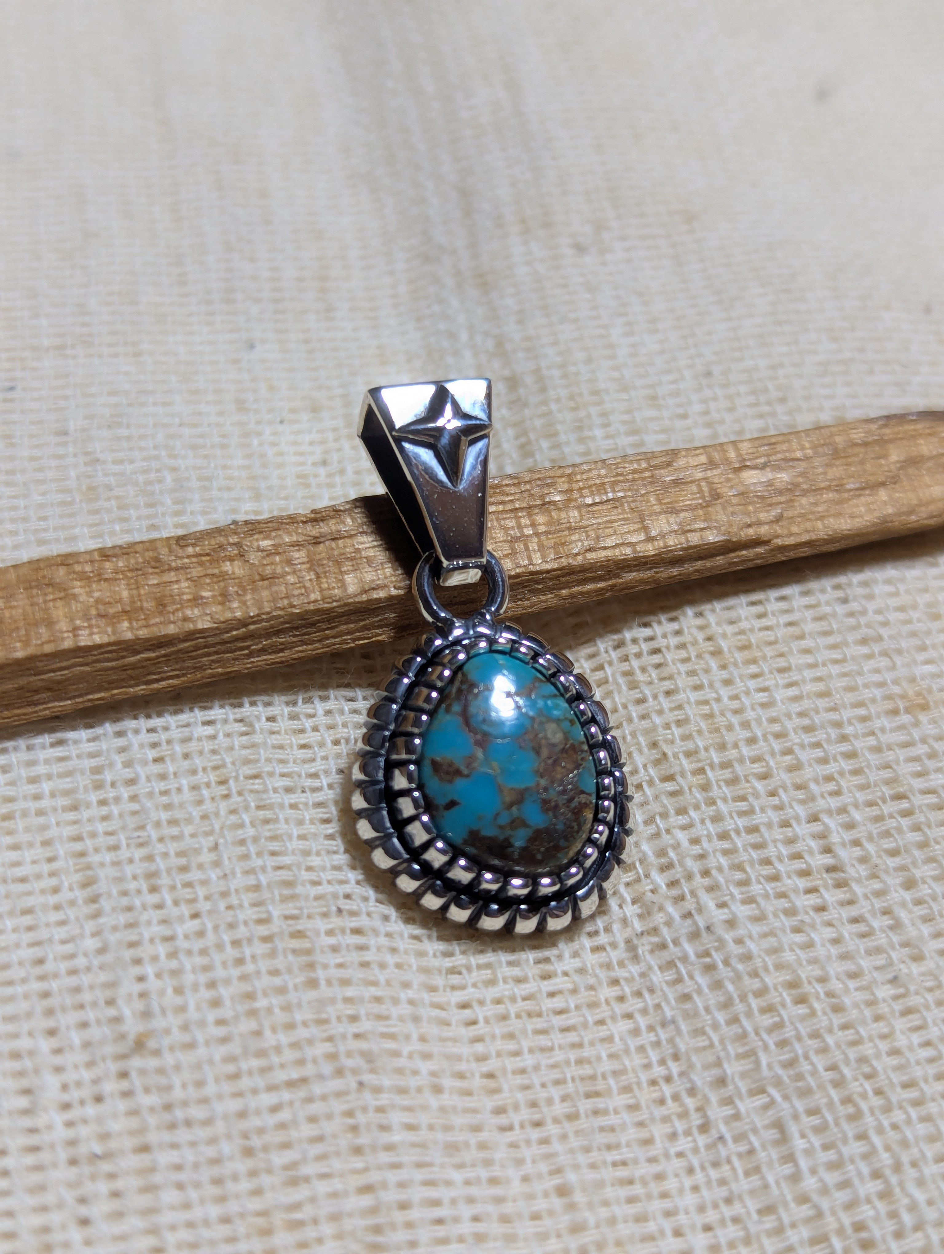 レッドマウンテンターコイズ　ペンダント