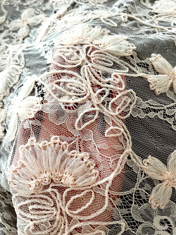 チュールエンブロイダリー レース生地 ピンク 花柄 刺繍 ¨-/10cm