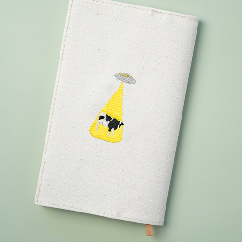 新書サイズ】 アブダクションされる牛 新書 新書版サイズ UMA