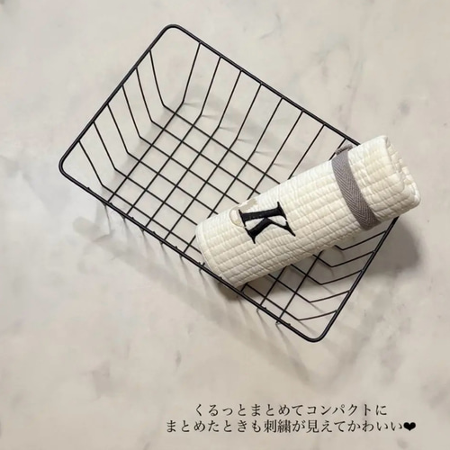 ハンドメイド　ショッピングカートカバー　らら様 刺繍46色》ショッピングカートカバー イニシャル 木馬 ベビーカート