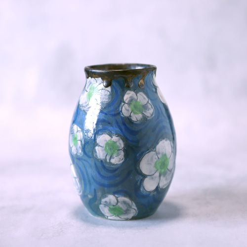 陶磁器　花瓶　花器　白地紺色葉模様　レトロ 陶磁器 花瓶 花器 白地紺色葉模様 レトロ 陶磁器 花瓶 花器 白地