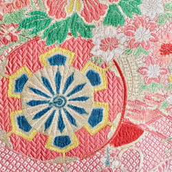 帯のタペストリー　アンティーク　赤に花車　テーブルランナー使用可　小物　和モダン　リメイク インテリア　和室　正月 5枚目の画像