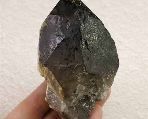 岐阜県中津川市蛭川産 黒水晶（モリオン）原石 カテドラル 246g #11828