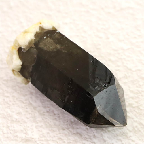 パワーストーン　モリオン　黒水晶　レコードキーパー入り　63g　No.395 パワーストーン モリオン 黒水晶 レコードキーパー入り 63g No.395