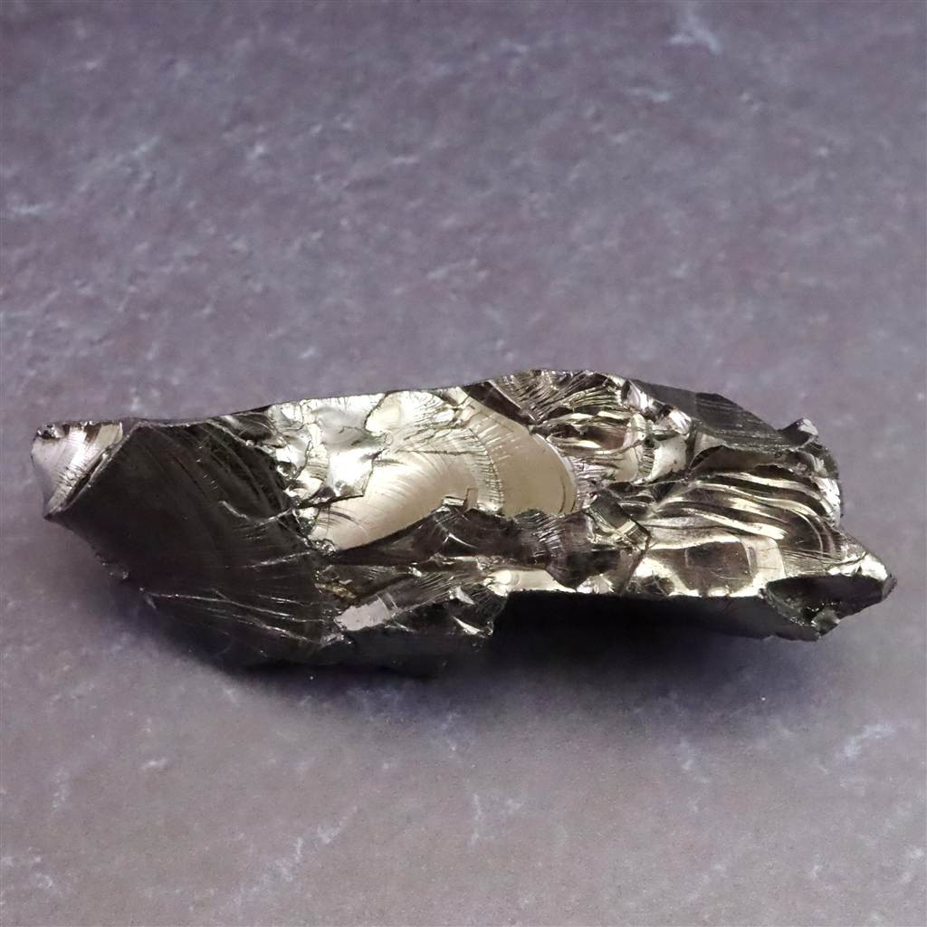 ロシア産 ノーブルシュンガイト　エリートシュンガイト　原石 23.9g #24994