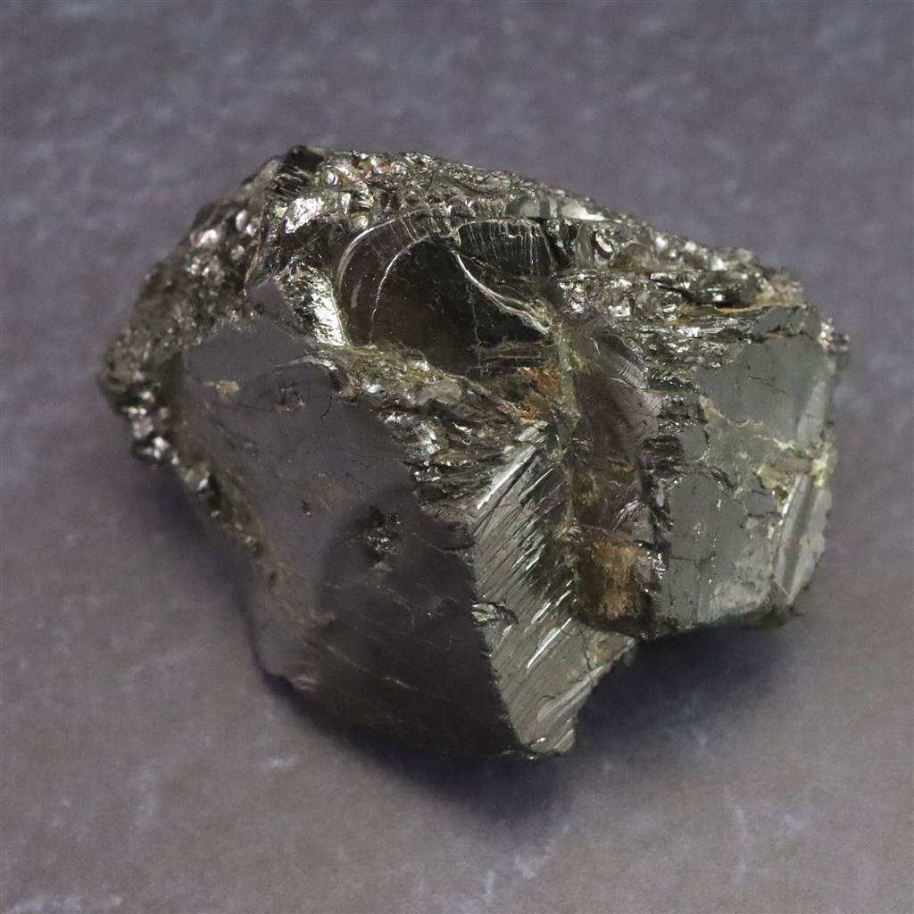 ロシア産 ノーブルシュンガイト　エリートシュンガイト　原石 20.6g #43868