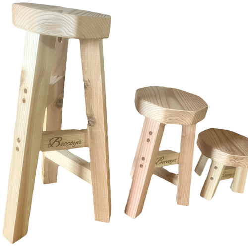 腰掛け三兄弟！(杉で作ったスツール) 椅子（チェアー）・スツール