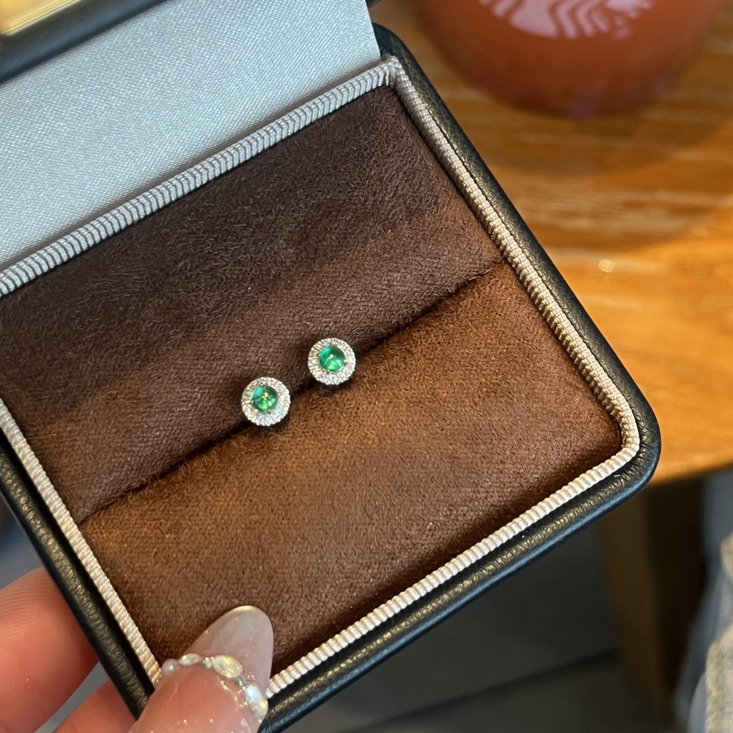 天然ダイヤモンド付きエメラルドピアスk18　0707