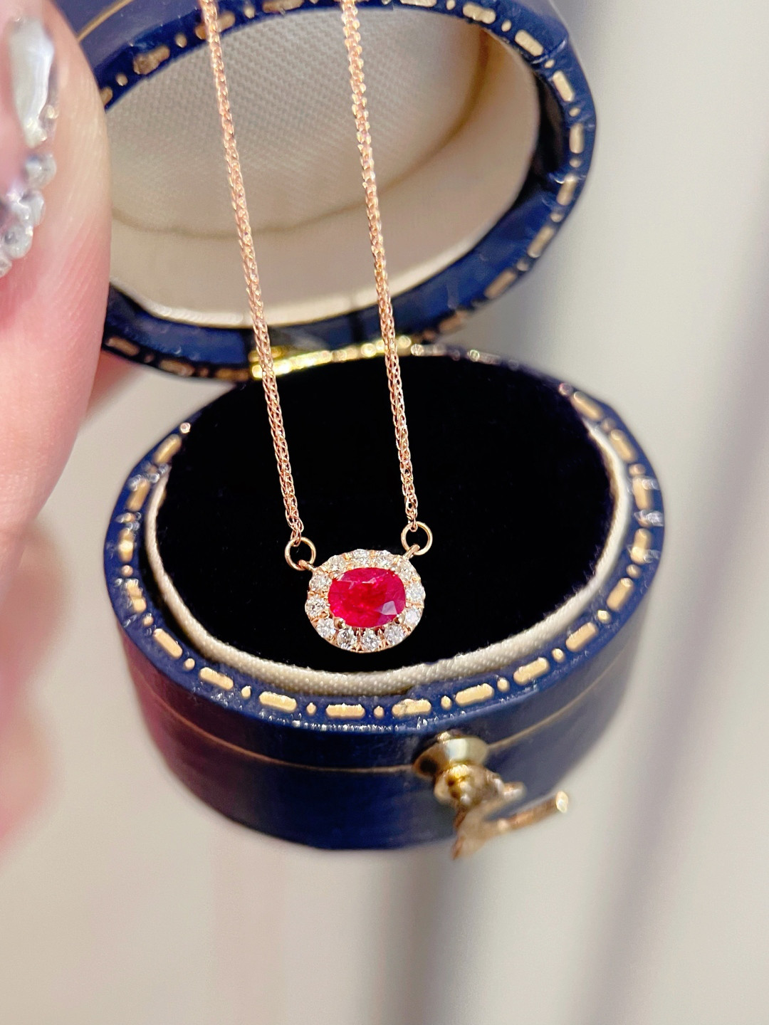 天然ダイヤモンド付きルビーネックレスk18　0807