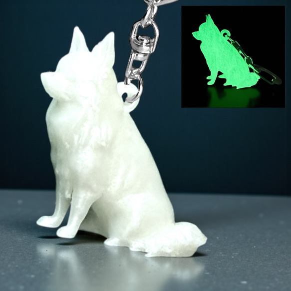 SALE中】チワワ mini3D蓄光（夜光）キーホルダー 半透明蓄光樹脂製