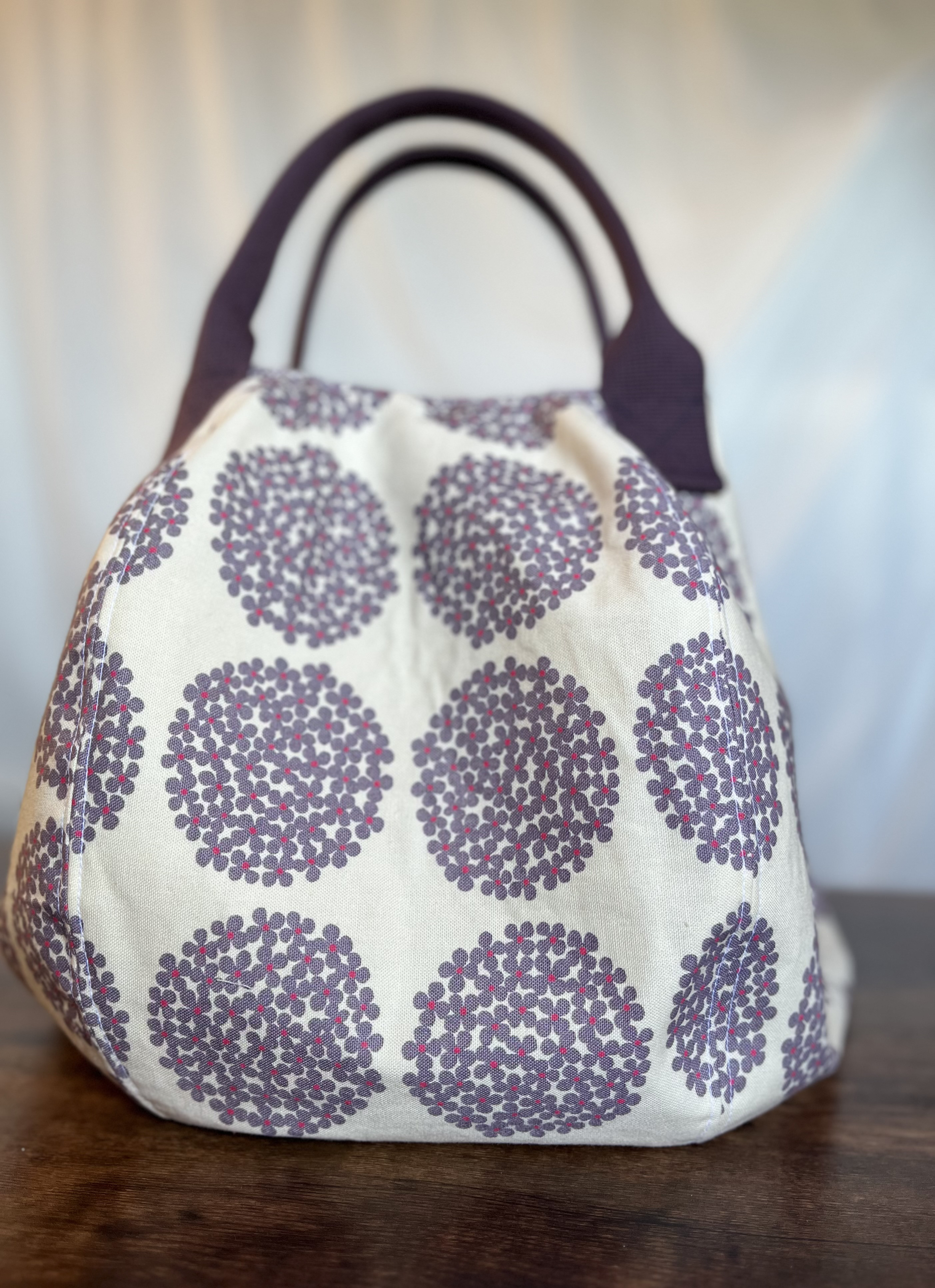 【受注生産】コロンとした形が可愛い　エレガントバッグ