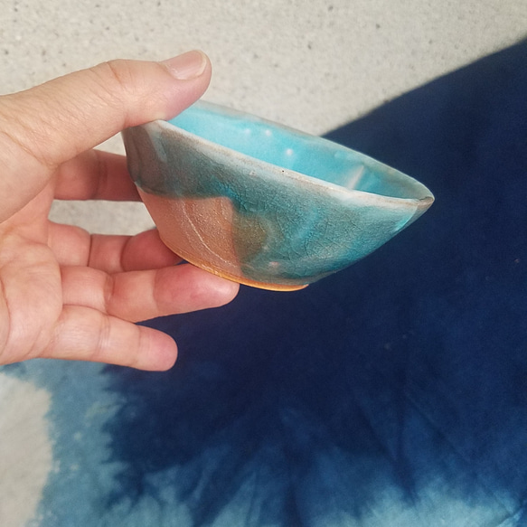 小鉢【雪融けのトライアングル】青い器　小物入れ　お酒のアテや副菜に　 5枚目の画像