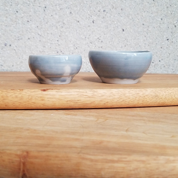 すみれ晩酌2点セット 猪口 ミニ鉢 晩酌の酒盗・薬味に 5枚目の画像