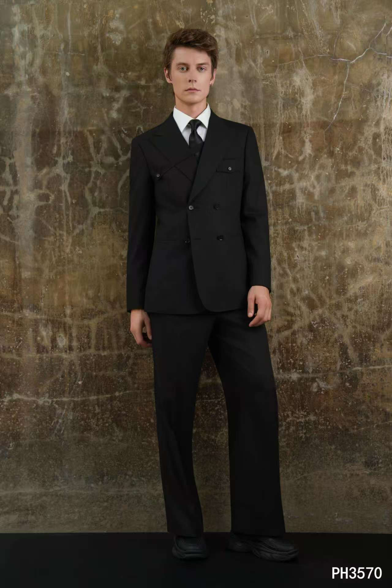 送料無料！タキシード ブラック ジャケット、パンツの2点セット  新郎衣装