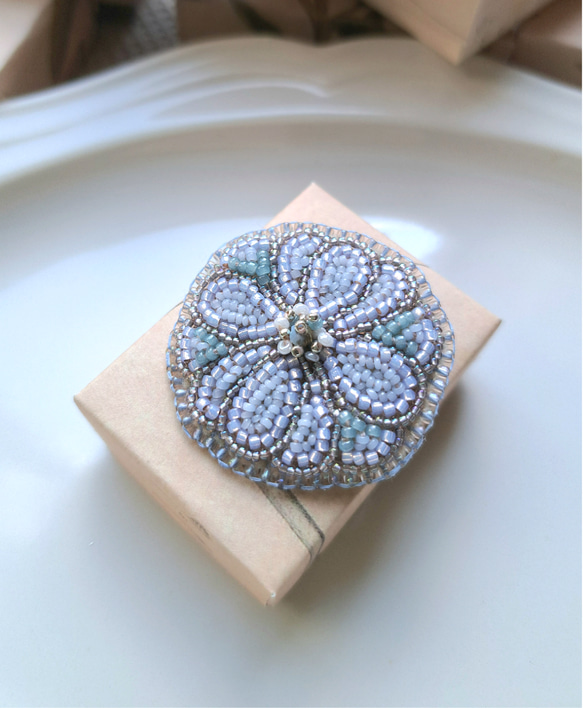 ★ハンドメイド ビーズ刺繍ブローチ ピモ様ご確認用★ 青富士Z*ビーズ刺繍ブローチ ブローチ pinco 通販 17033131｜Creema