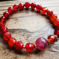 ◇マニカラン水晶レッドフラワーファントムのブレスレット