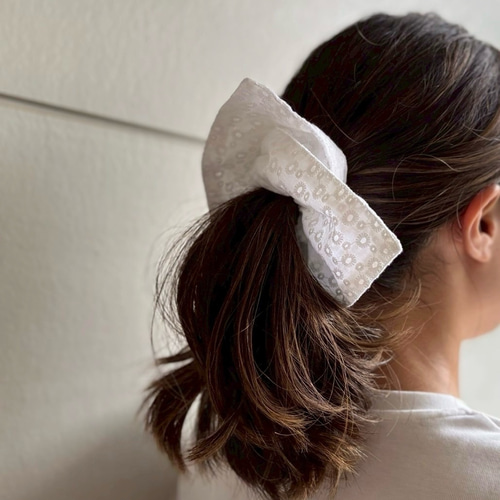 ダークグレー ストライプ シュシュ Jewel VOX シュシュ 黒 レディース ヘアアクセサリー グログラン