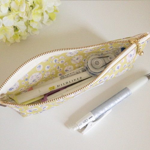 リバティ ラミネート 中身が見えるペンケース・ジョアンナ 19P リバティ ラミネート 中身が見えるペンケース・ジョアンナ 19P