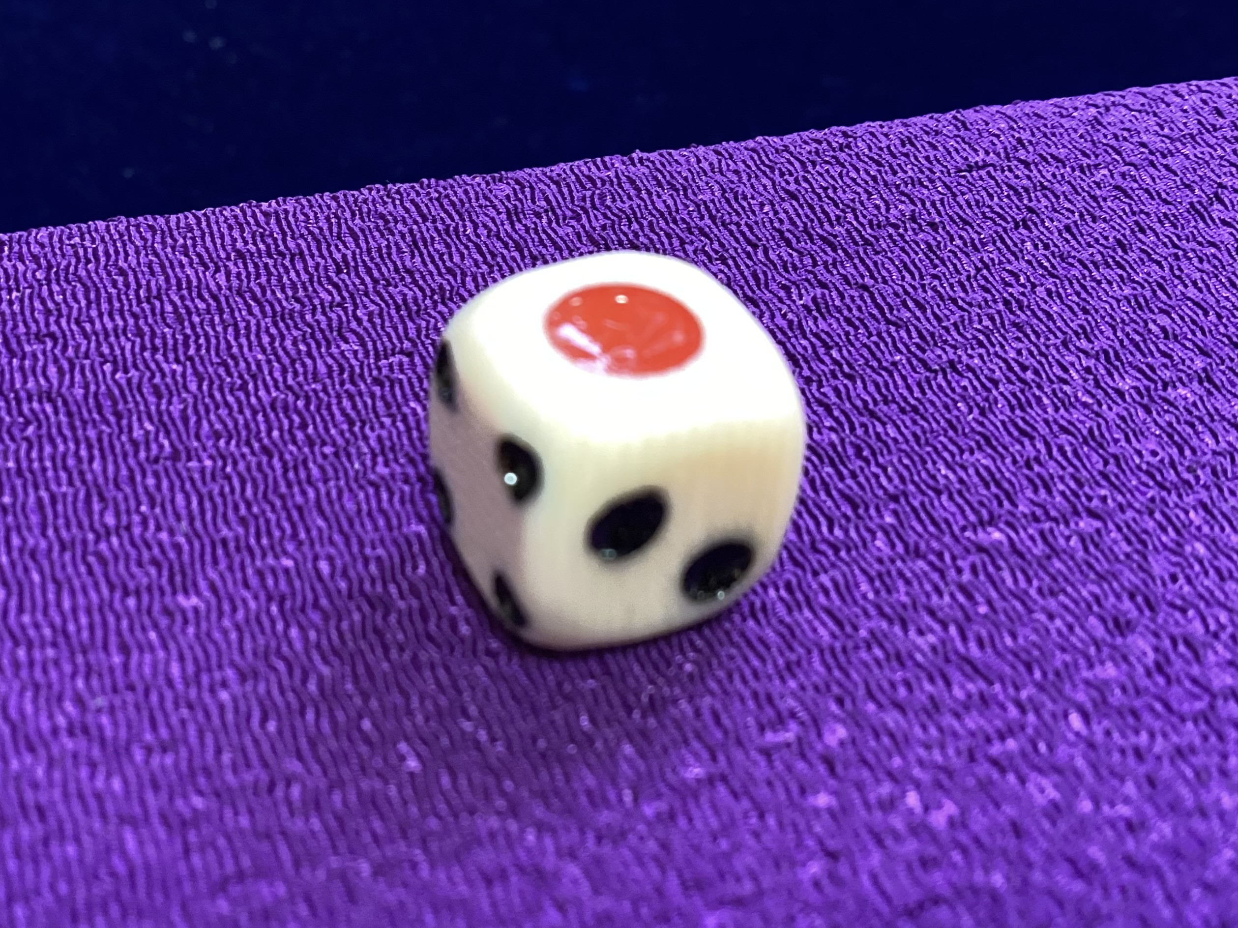 ☆本象牙サイコロ　3分5厘（10.5mm)