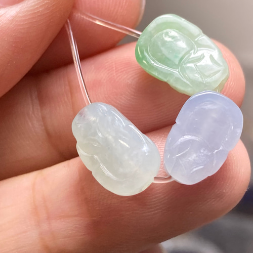 RS11-162 通穴 貔貅 本翡翠 ミャンマー産 A貨 財布貔貅 御守