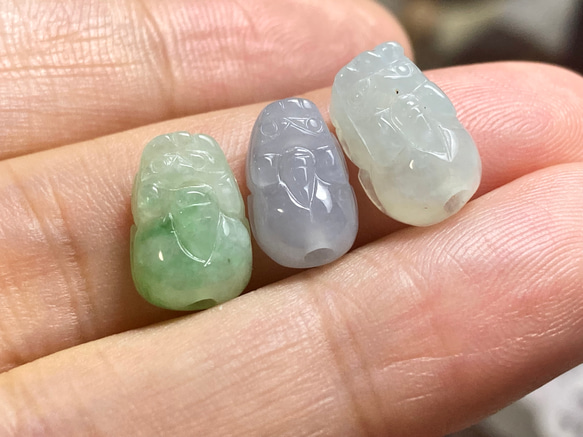 ミャンマーA貨 本翡翠 財布貔貅 RS11-162 通穴 貔貅 本翡翠 ミャンマー産 A貨 財布貔貅 御守 天然石