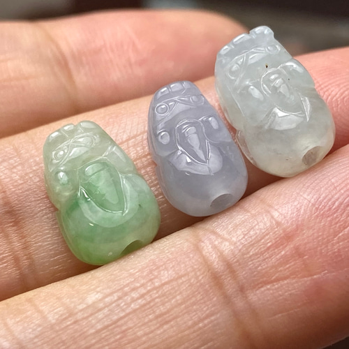 ミャンマーA貨 本翡翠 財布貔貅 RS11-162 通穴 貔貅 本翡翠 ミャンマー産 A貨 財布貔貅 御守 天然石