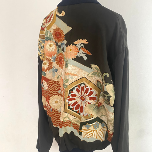着物リメイク　トレンチジャケット　「菊花」 泥大島 花のはおり 着物リメイク その他トップス 吉祥堂 通販