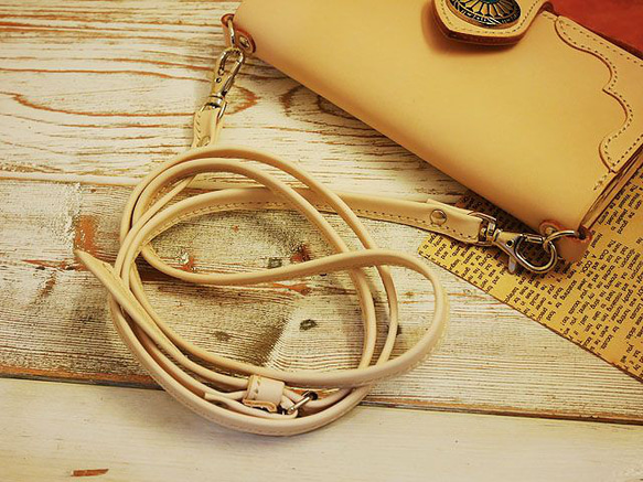 nonさま ２つ折り ステッチレザーショルダー ハンドメイド 姫路レザー 牛ヌメタンロー 5枚目の画像