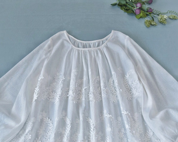 コットン100%立体刺繍バルーンスリーブ七分袖大人可愛いトップス♪