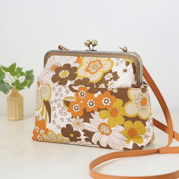 ゴルチエ ショルダーバッグ がま口/花柄 レトロな花柄がま口ショルダーバッグ がま口バッグ がまぐち 斜め掛け