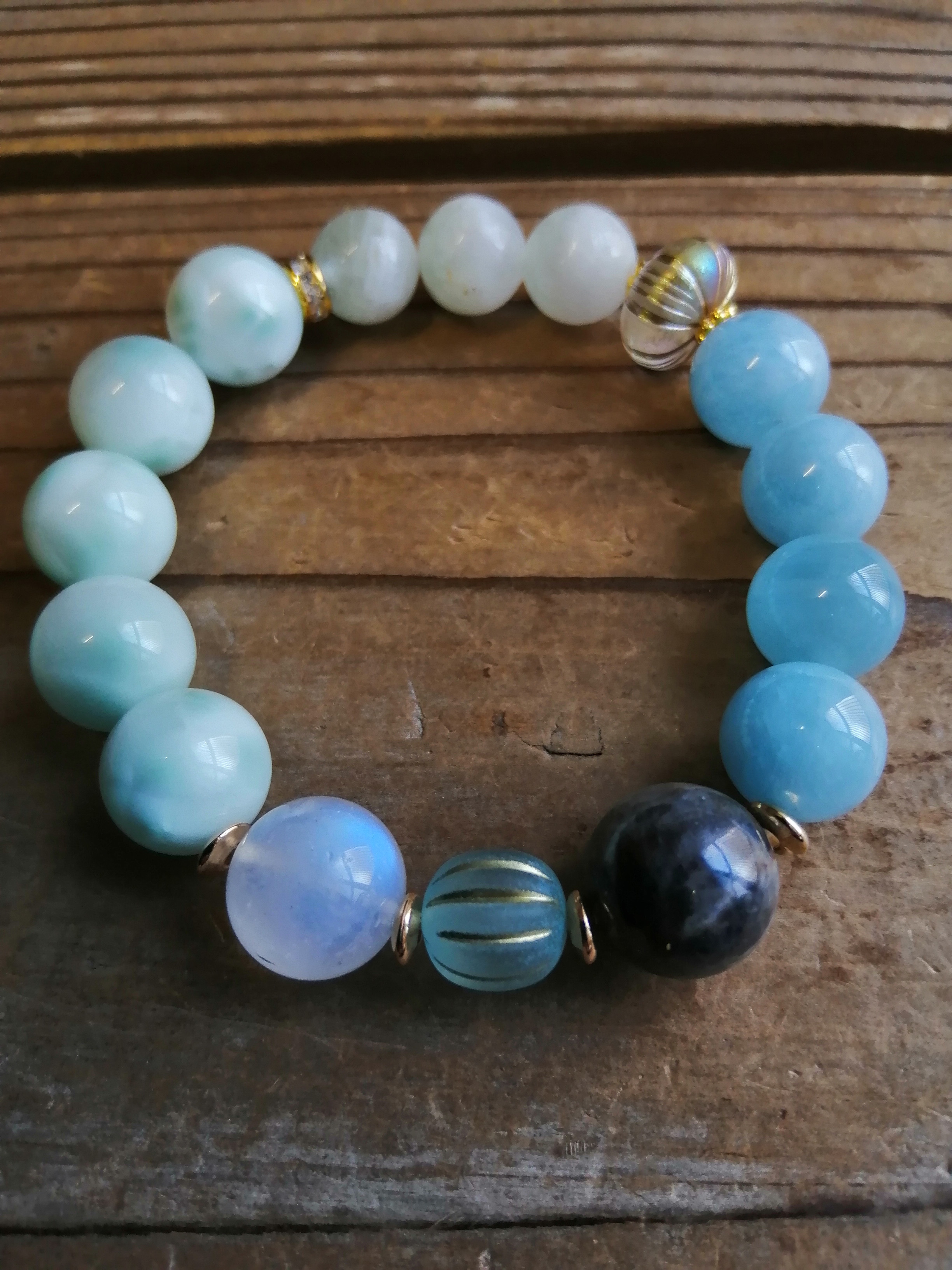 ◆大粒サファイアとアクアマリンの海のブレスレット 10000円（送料無料） 13-10mm サファイア、レインボームーン