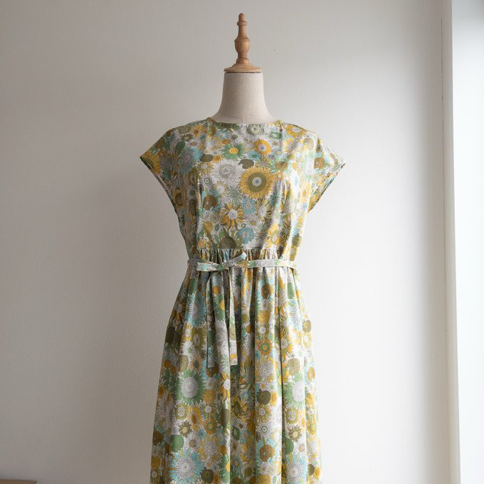 《完成品》スモールスザンナ　理想の2wayワンピース　リバティ　フレンチスリーブ