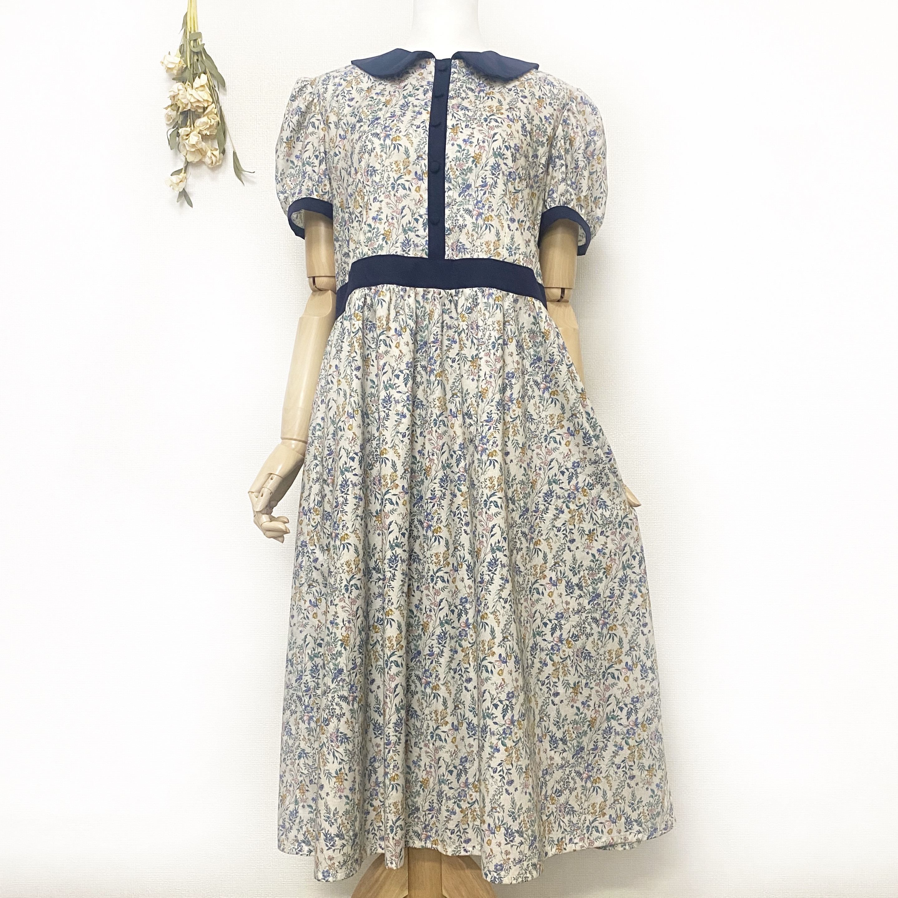 鳥とお花柄のハーモニー 上品なきれいめワンピース