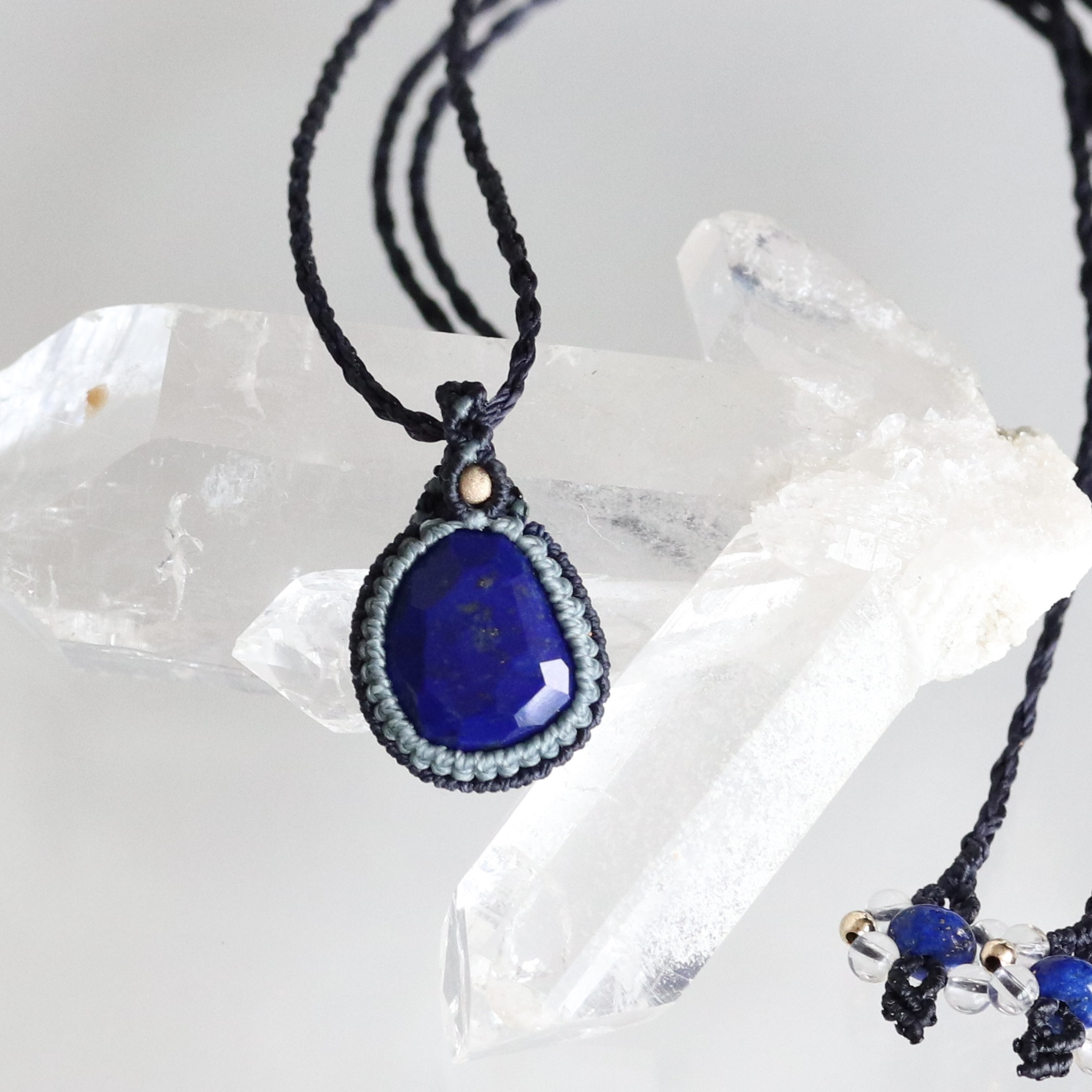 再販【マクラメ】シンプルな首飾り✩✩ラピスラズリNG【カット入り】