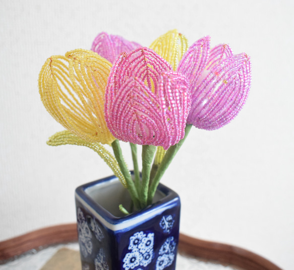 チューリップのビーズフラワー花束】誕生日/結婚祝い/新築祝いに