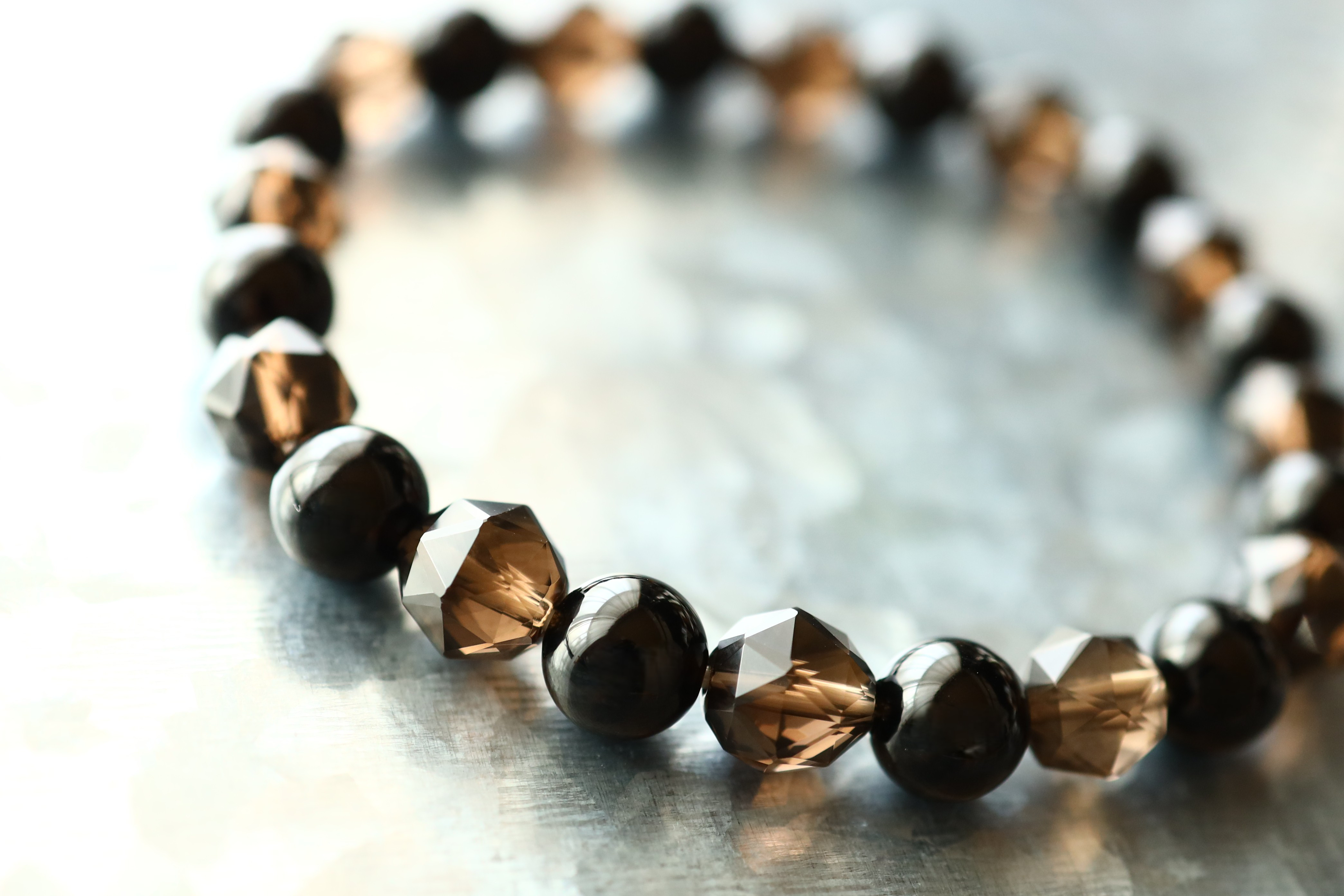 …☆スーパープレミアムブレス☆宇宙からの贈り物：テクタイト：8ミリ＆スモーキークォーツ☆天然石ブレスレット☆…