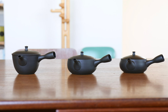 愛知県常滑産・梅原タツオさんのつくる常滑急須・浅袋・ノタ打ち・220cc 16枚目の画像