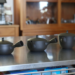 愛知県常滑産・梅原タツオさんのつくる常滑急須・浅袋・ノタ打ち・220cc 15枚目の画像