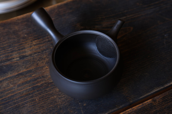 愛知県常滑産・梅原タツオさんのつくる常滑急須・浅袋・ノタ打ち・220cc 7枚目の画像