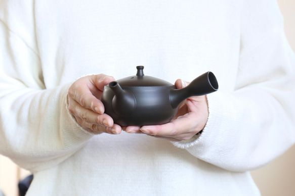 愛知県常滑産・梅原タツオさんのつくる常滑急須・浅袋・ノタ打ち・220cc 13枚目の画像