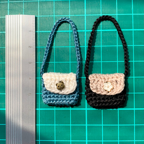 オーダーページシルバニアファミリー手編みバッグ ミニチュアショルダーバッグ（その2）シルバニアファミリーの子ども達