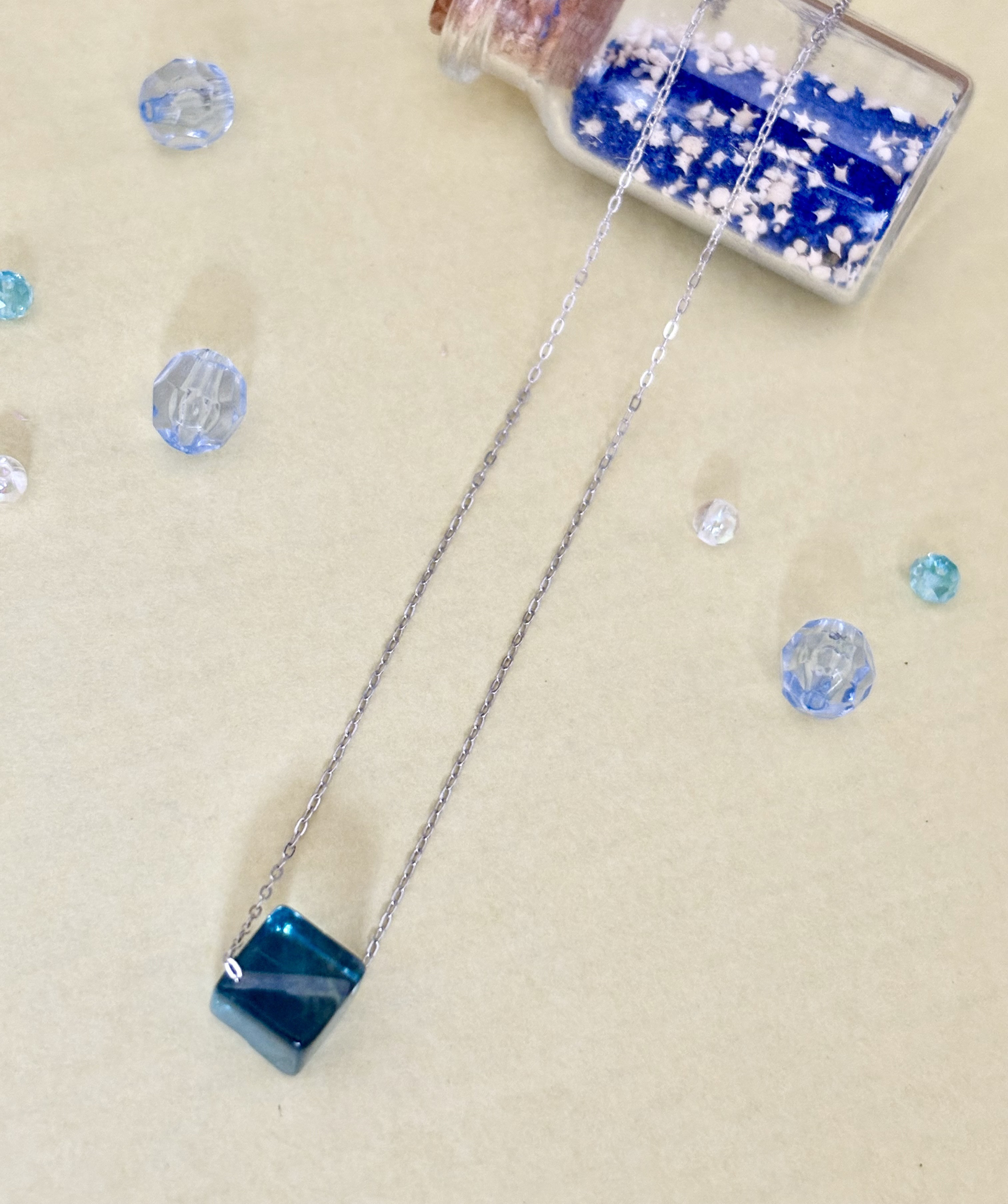 フローライトネックレス